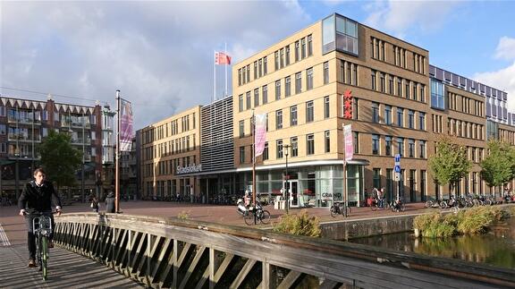 Inrichten facilitaire dienstverlening nieuwe stadsdeelkantoren